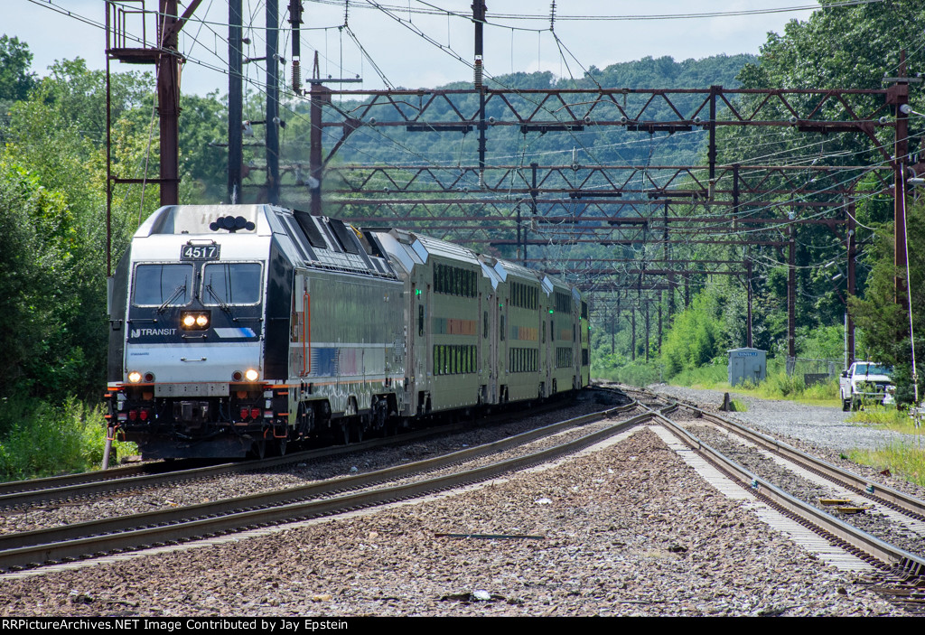 NJT 4517 leads an inbound into Denville 